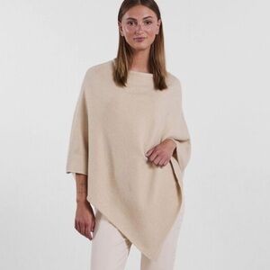 Pieces Soft Knit Poncho Sweater Cream O/S PCFORTUNA